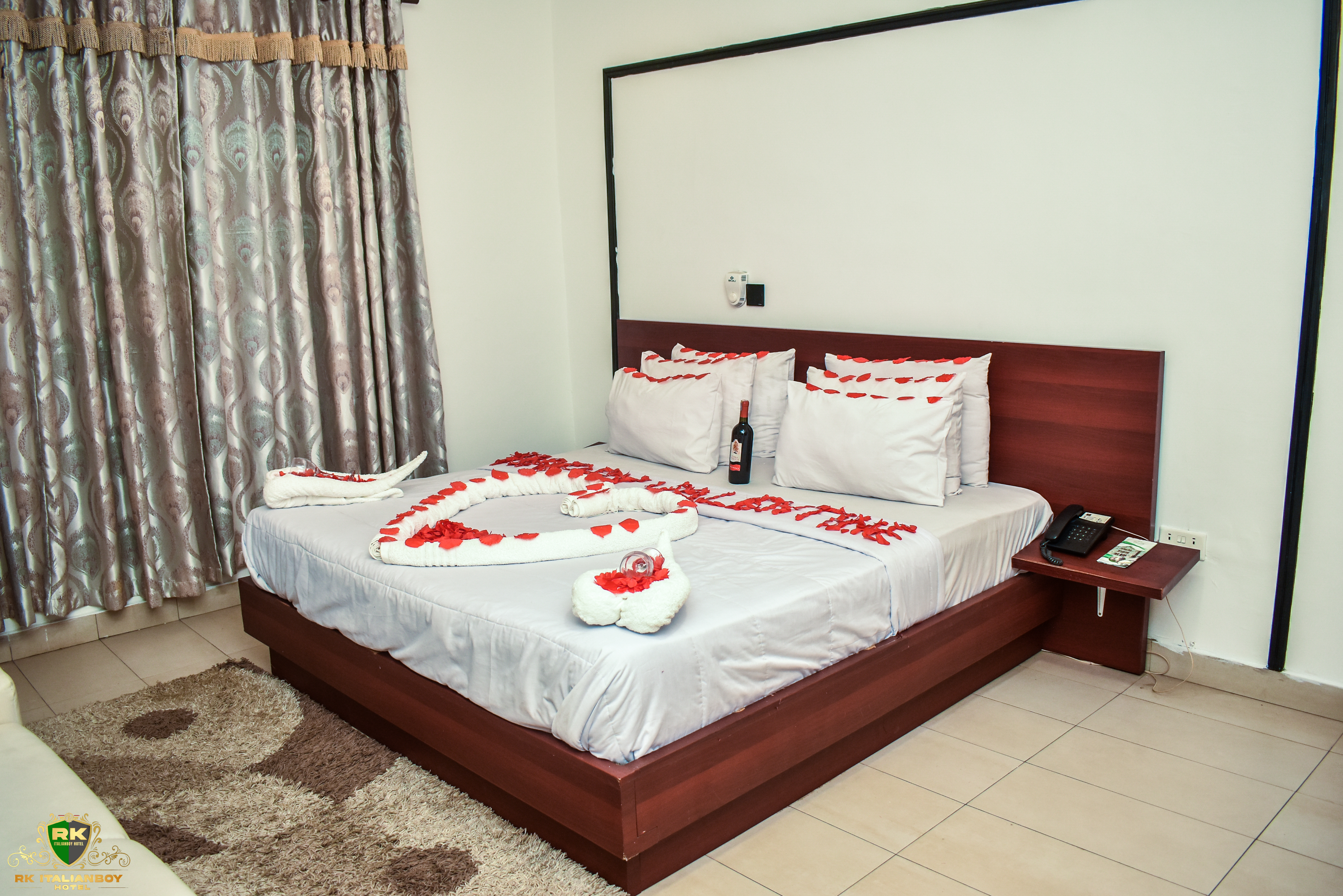 Deluxe Suite